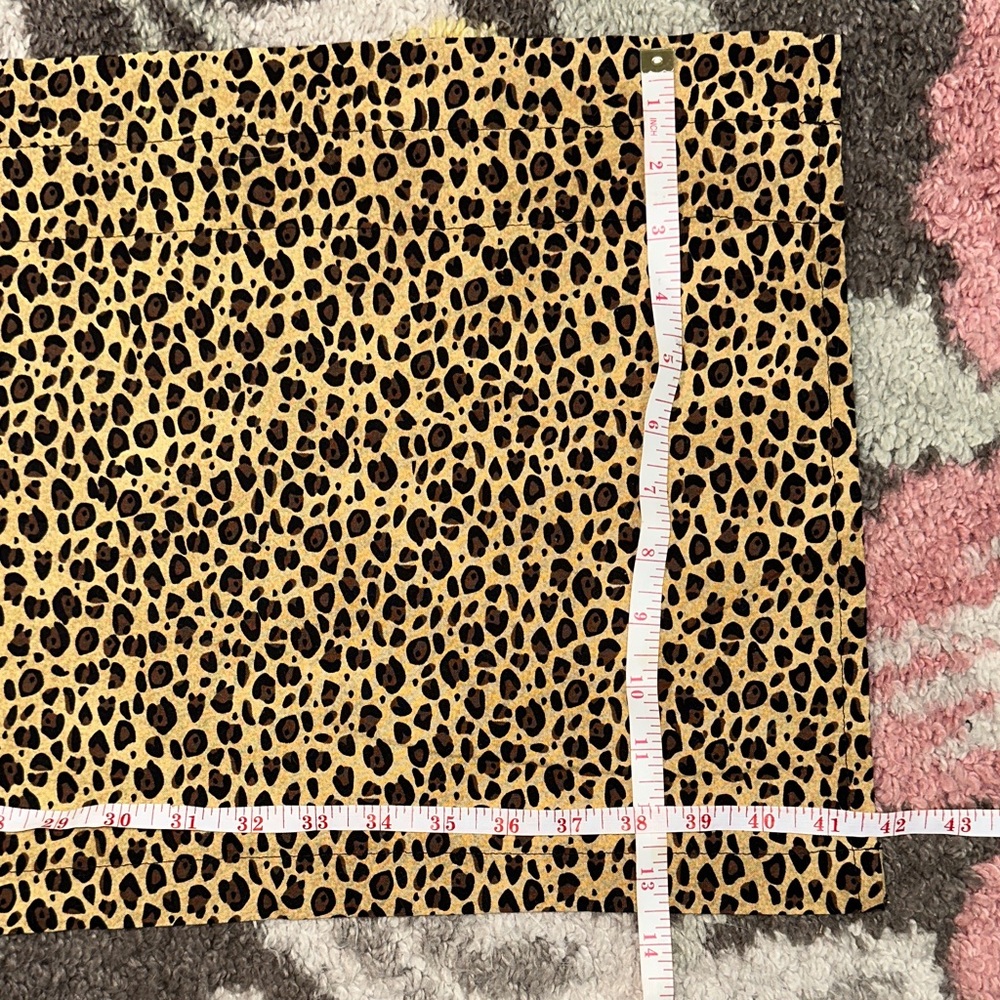 Leopard Print Curtain Valance - Picture 2 of 4